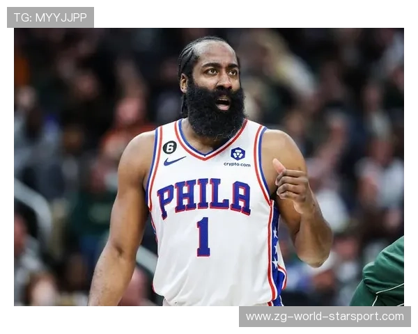 哈登突破吸引三人，外线终于被解放